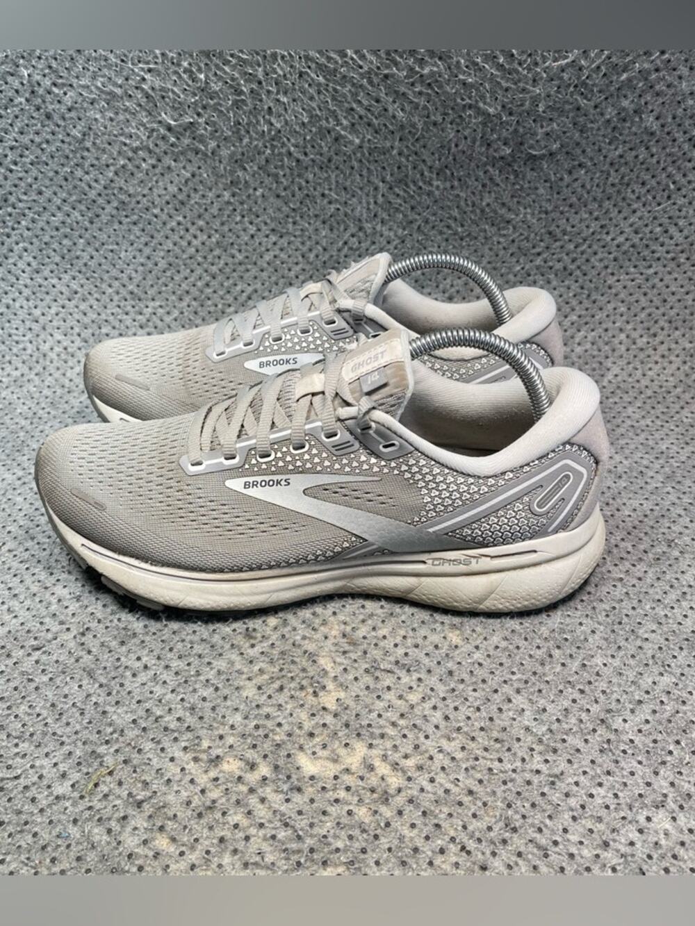 Brooks Ghost 14 Grey Running Shoes Size 9.5 Women’s